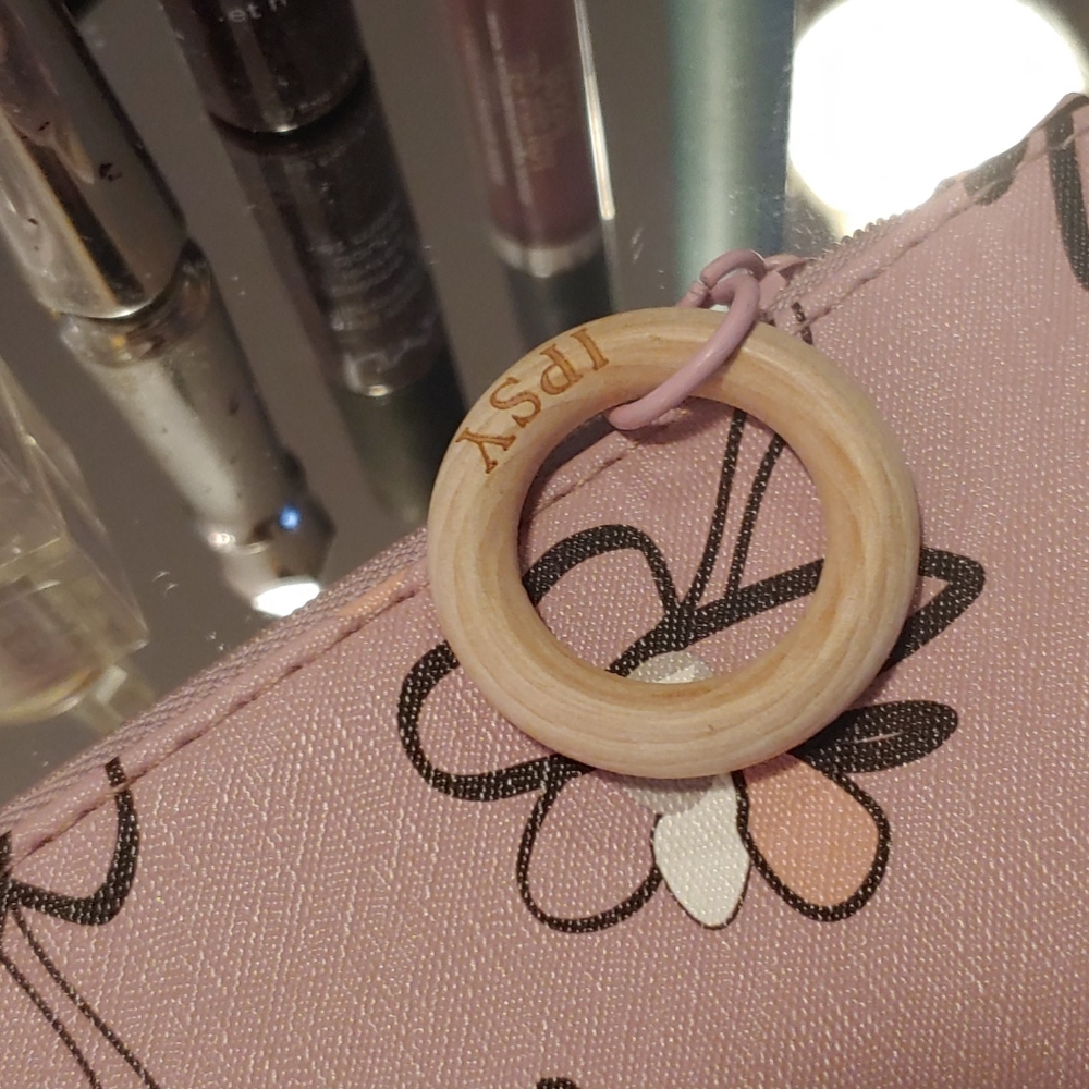 Cosmetic case.  Ipsy NWOT💄 - Picture 5 of 5